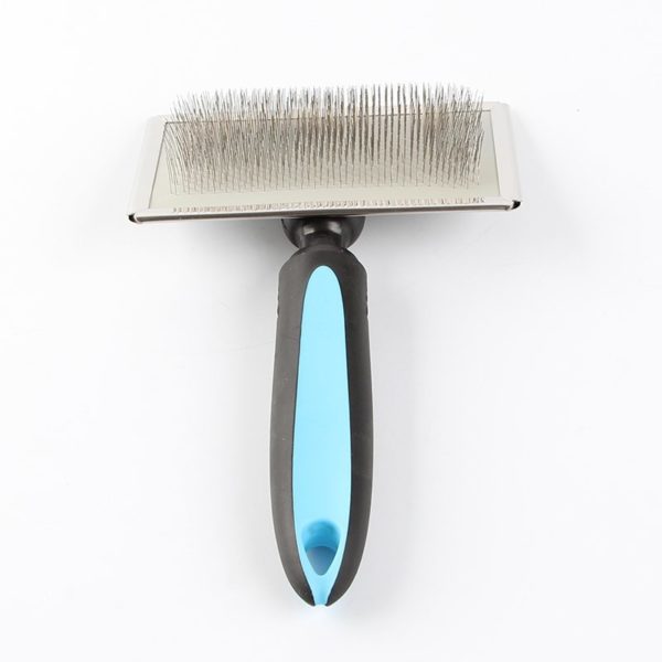 Curved fine-pin pet deshedding dematting grooming brush