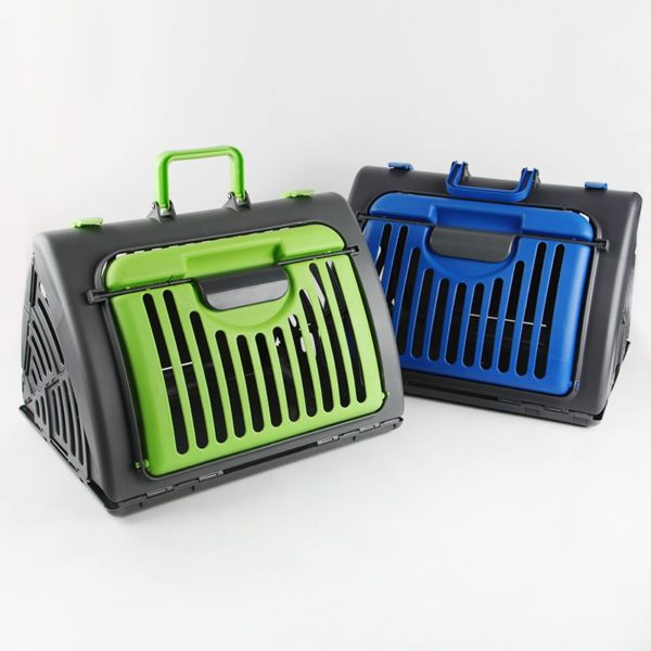 Collapsible plastic pet carrier