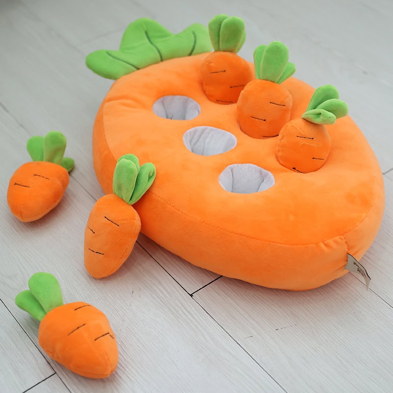 Carrot plush dog toy mat