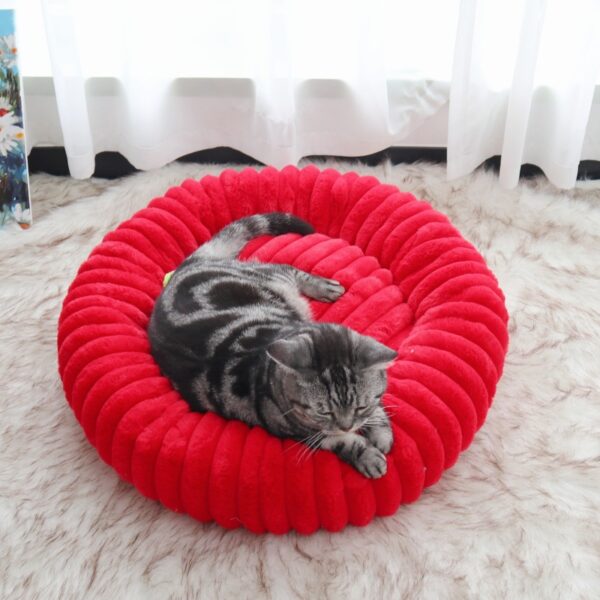 Ribbed Plush Donut Bed