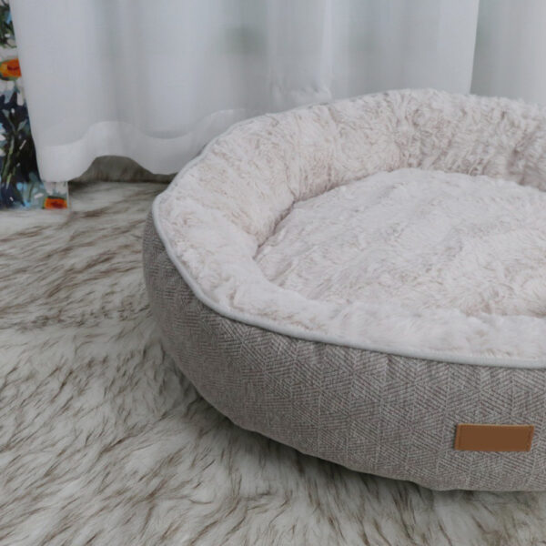 Reversible Sherpa Doughnut Bed
