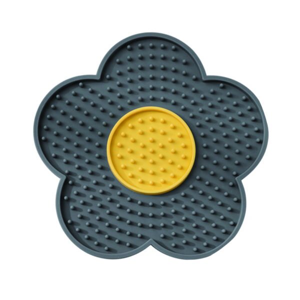 Flower-Shaped Dual-Texture Pet Lick Mat